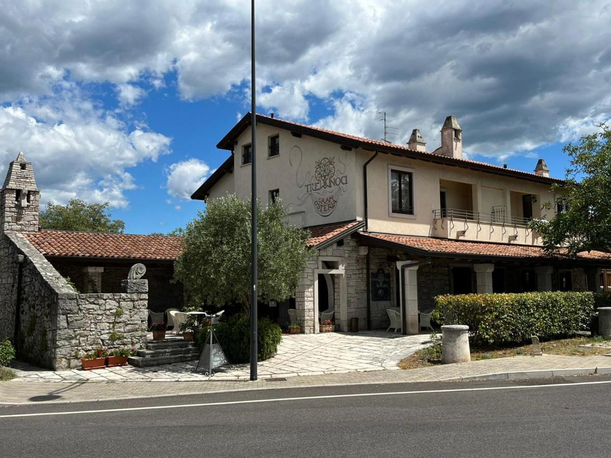Gran Osteria Tre Noci Hotel Систияна Екстериор снимка