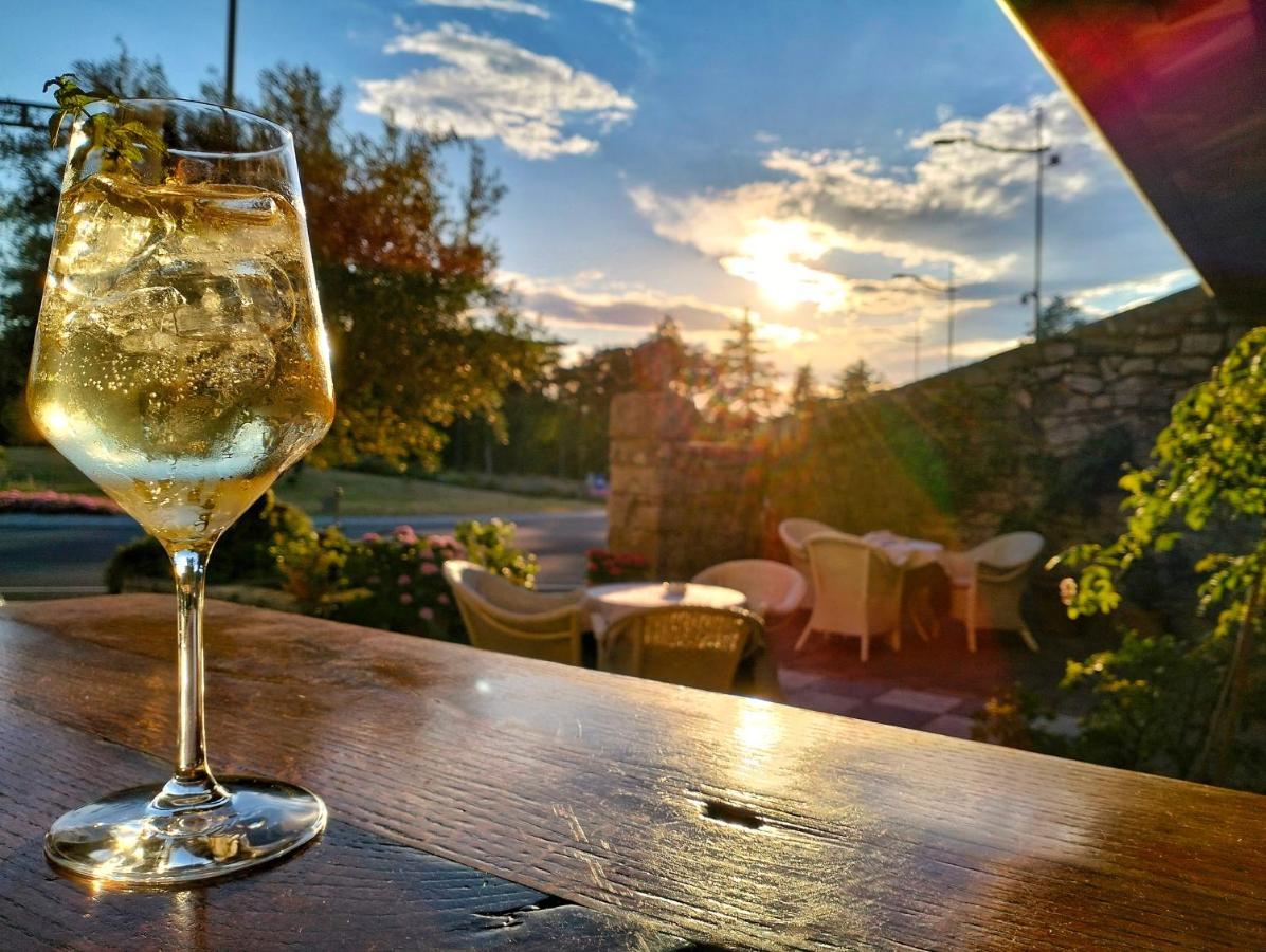 Gran Osteria Tre Noci Hotel Систияна Екстериор снимка