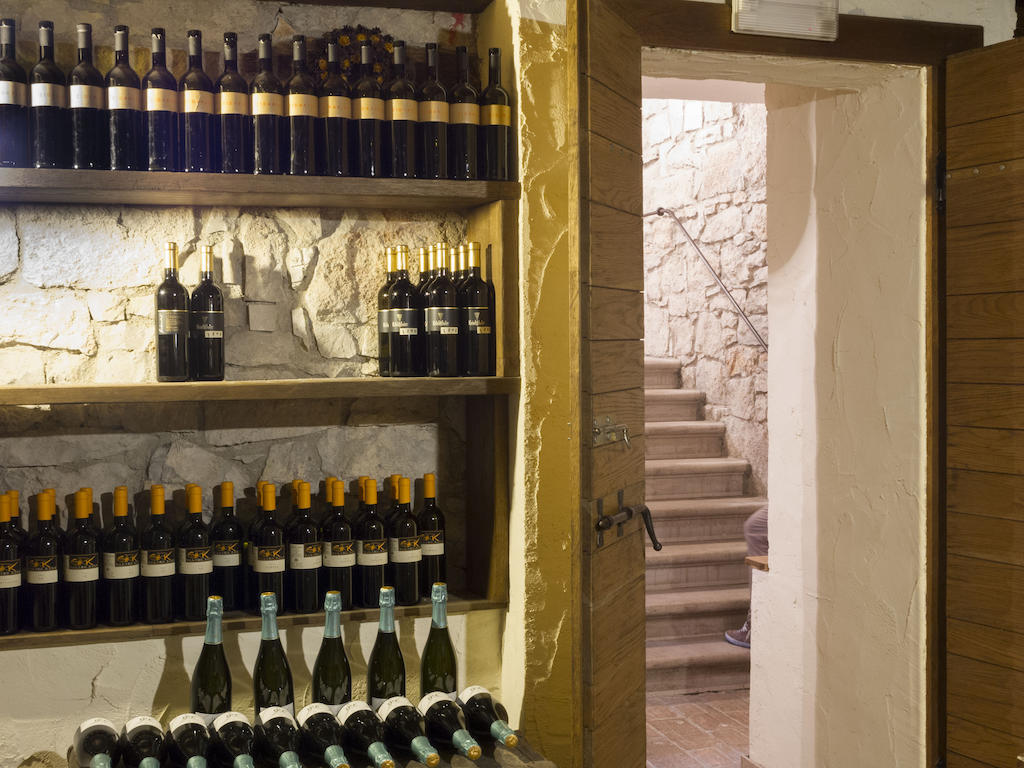 Gran Osteria Tre Noci Hotel Систияна Екстериор снимка